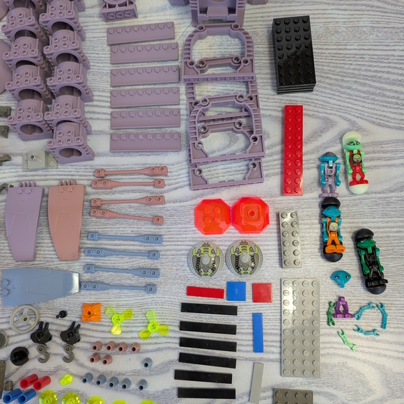 Assorted Building Blocks Set - Picture 3 of 12